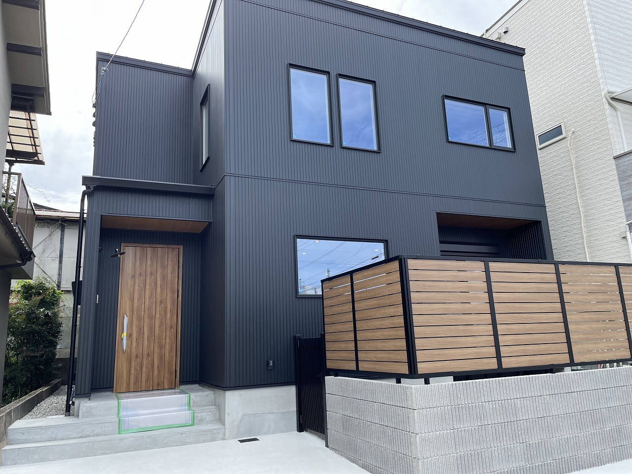 開放感とデザインの融合、吹抜がもたらす上質なLDK