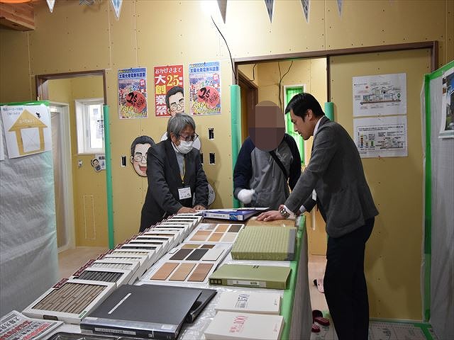 広陵町　比較見学会　家　暖かい