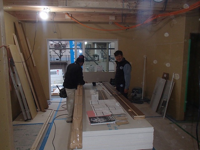 建具枠の取り付け