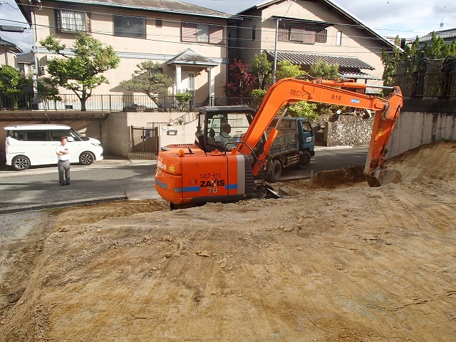 広陵町Ｍ様邸新築工事着工！！！地盤すき取り開始！！