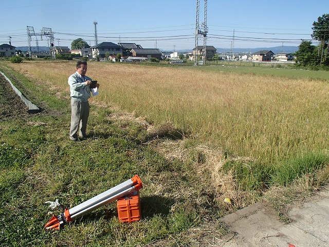當麻町のＳ様邸の新築工事の敷地調査です
