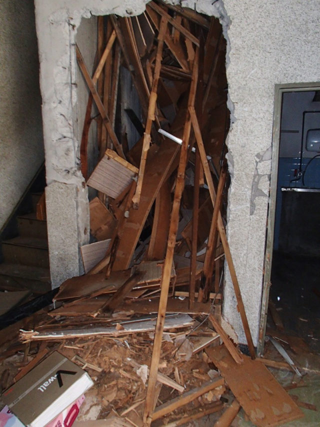 建物内部　解体始まりました